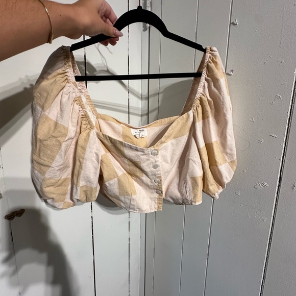 Anthropologie Beige and Tan Women's crop top puffer sleeve - Picture 3 of 5